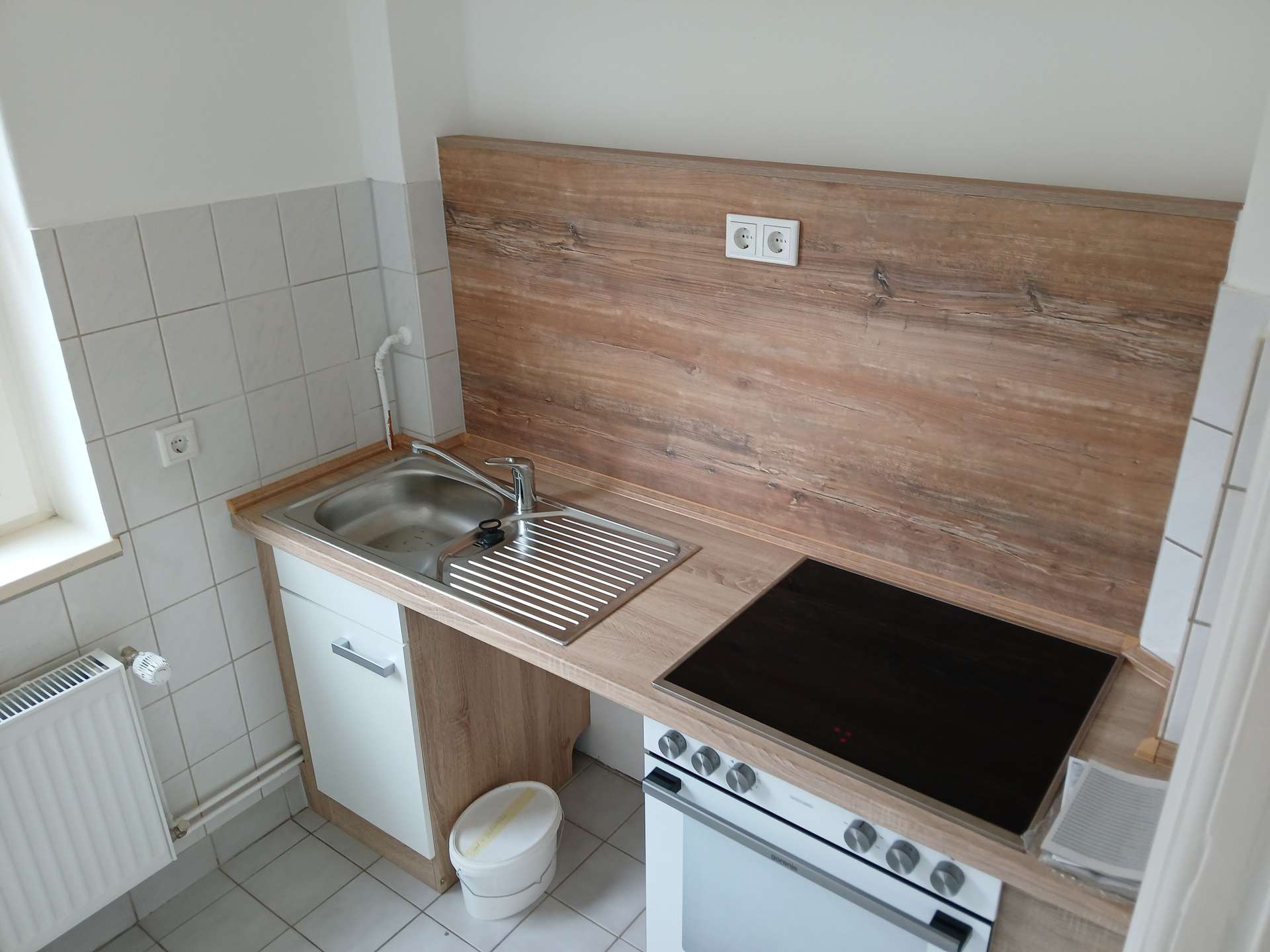 Helle 1-Zimmer-Wohnung in zentraler Wohnlage!, Gutenbergstr. 32, 24534 Neumünster, Etagenwohnung