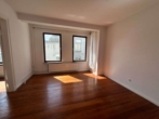 Schlafzimmer - Helle 3-Zimmer-Wohnung mit Einbauküche – 1 Monatsgrundmiete frei! Nachmieter ab dem 17.08.2026