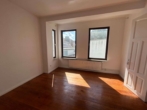 Wohnzimmer - Helle 3-Zimmer-Wohnung mit Einbauküche – 1 Monatsgrundmiete frei! Nachmieter ab dem 17.08.2026