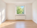 Schlafzimmer - Umzug gefällig? – 2-Zimmer Wohnung ab sofort!