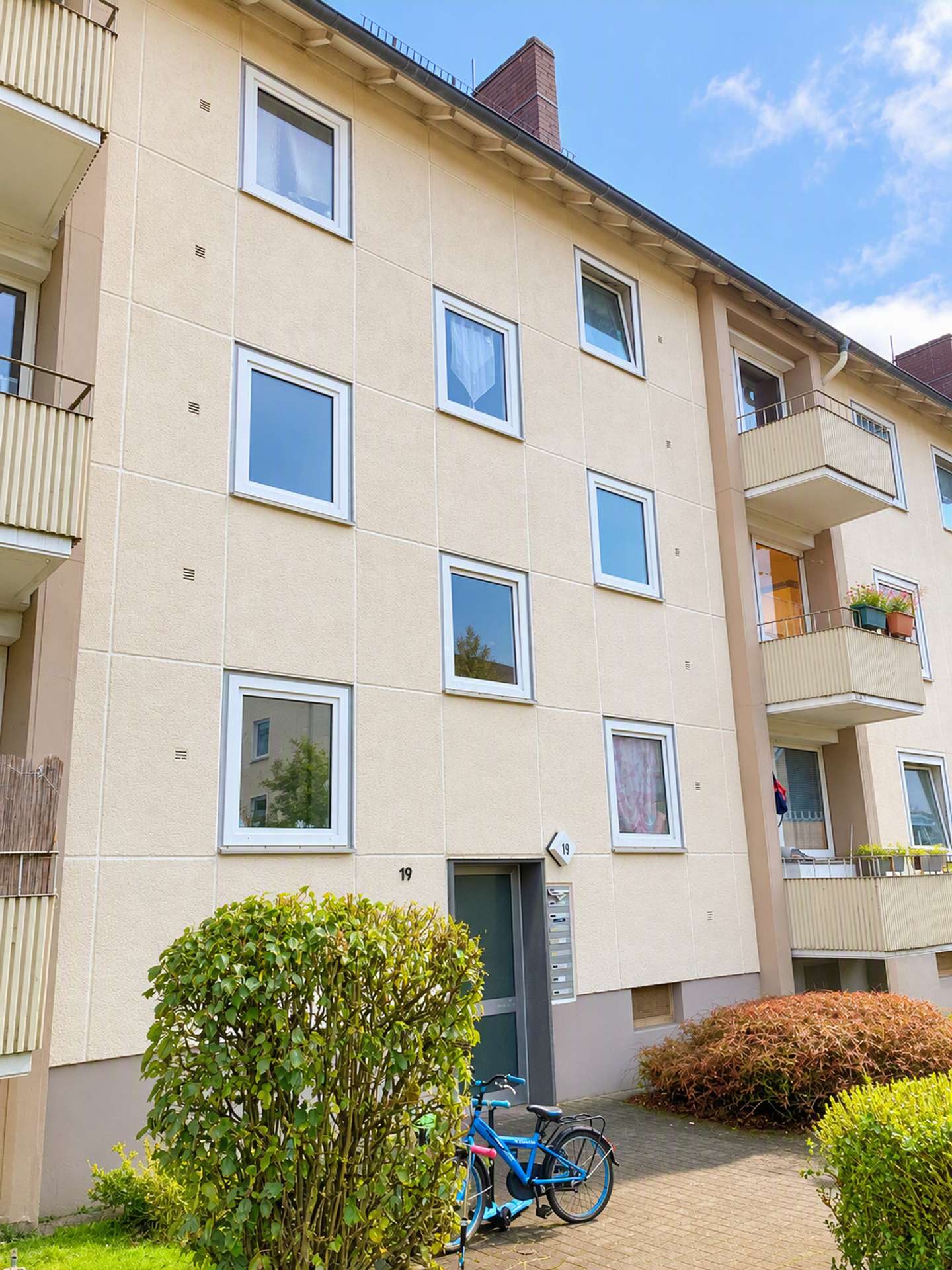 Umzug gefällig? – 2-Zimmer Wohnung ab sofort!, Am Leher Güterbahnhof 19, 27576 Bremerhaven, Etagenwohnung
