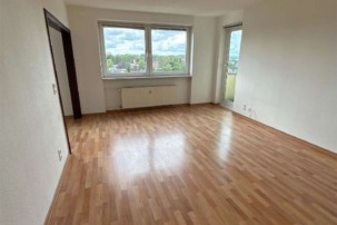 Nachmieter gesucht für eine geräumige 3 Zimmerwohnung mit Balkon in Mürwik zum 16.06.2025!, Osterallee 49, 24944 Flensburg, Etagenwohnung