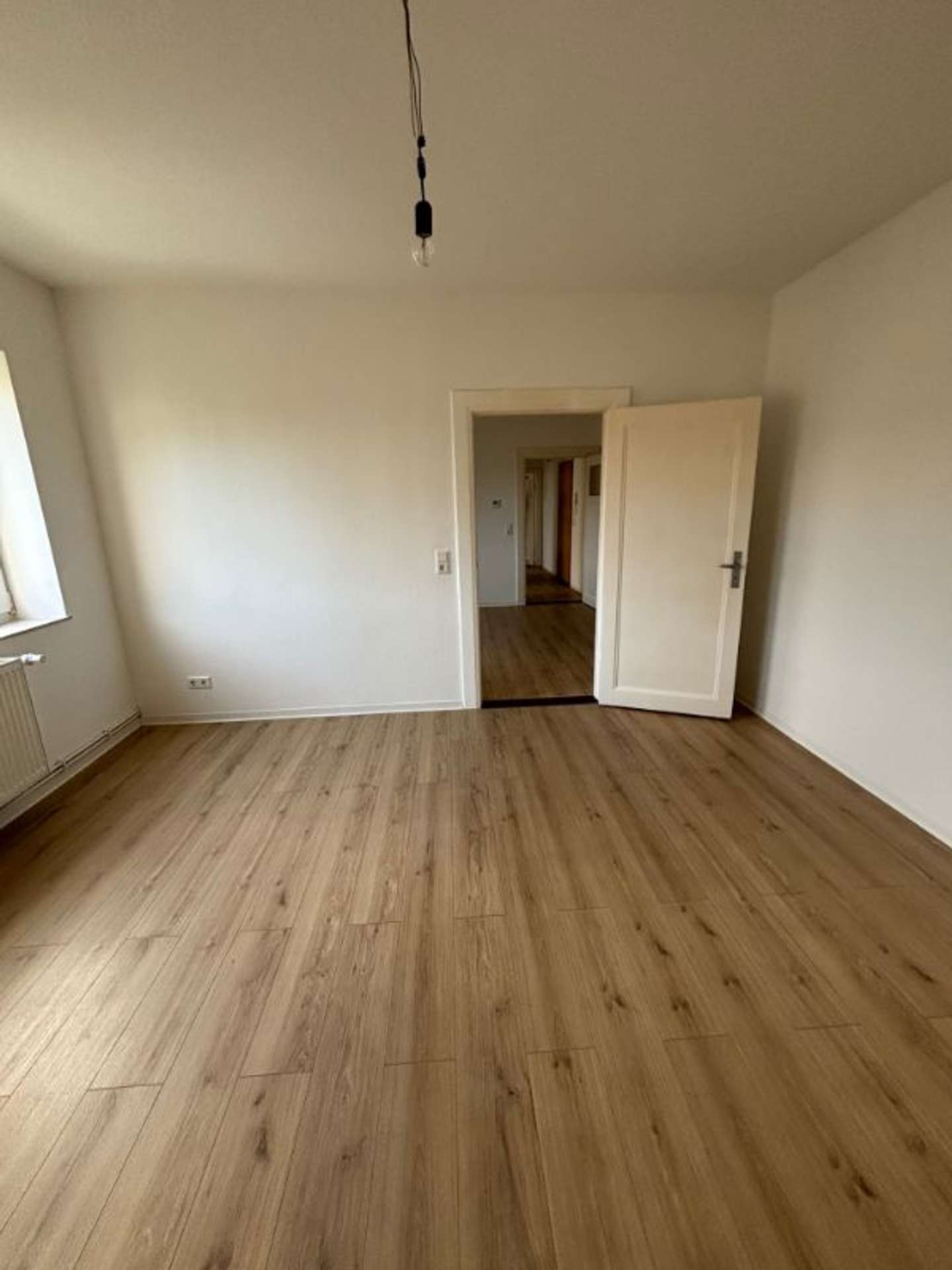 Freundliche Nachbarn gesucht – 3-Zimmer Wohnung zum 01.03!, Schillerstr. 93, 27570 Bremerhaven, Etagenwohnung