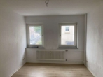 Wohnzimmer - Charmante 2,5 Zimmer Wohnung zum 01.10. zu vermieten.