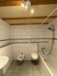 Badezimmer 1.OG - Großes Einfamilienhaus mit Garten und 5 Zimmern – 136 m² in Wesseling – 3 Kaltmieten Erlass für