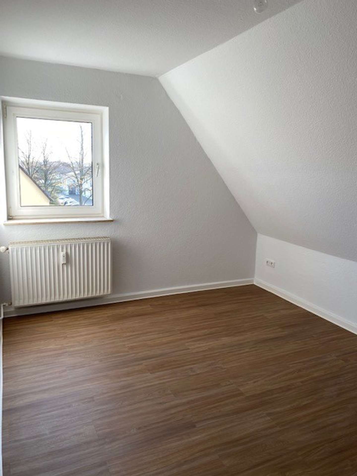Kleine charmante 3-Zimmer Wohnung, Goethestraße 3, 29525 Uelzen, Dachgeschosswohnung