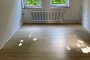 Schön gelegene 2-Zimmer Wohnung zum 01.08. zu vermieten!, Rheinstr. 45, 27570 Bremerhaven, Etagenwohnung