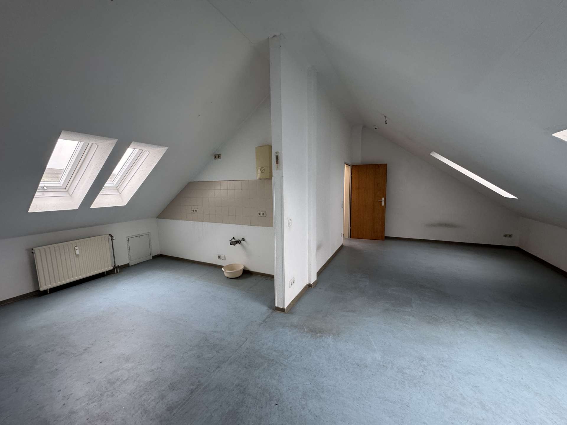 !!! Tolle 1-Zimmer-Wohnung im DG !!!, Berlinstraße 102, 55411 Bingen, Dachgeschosswohnung