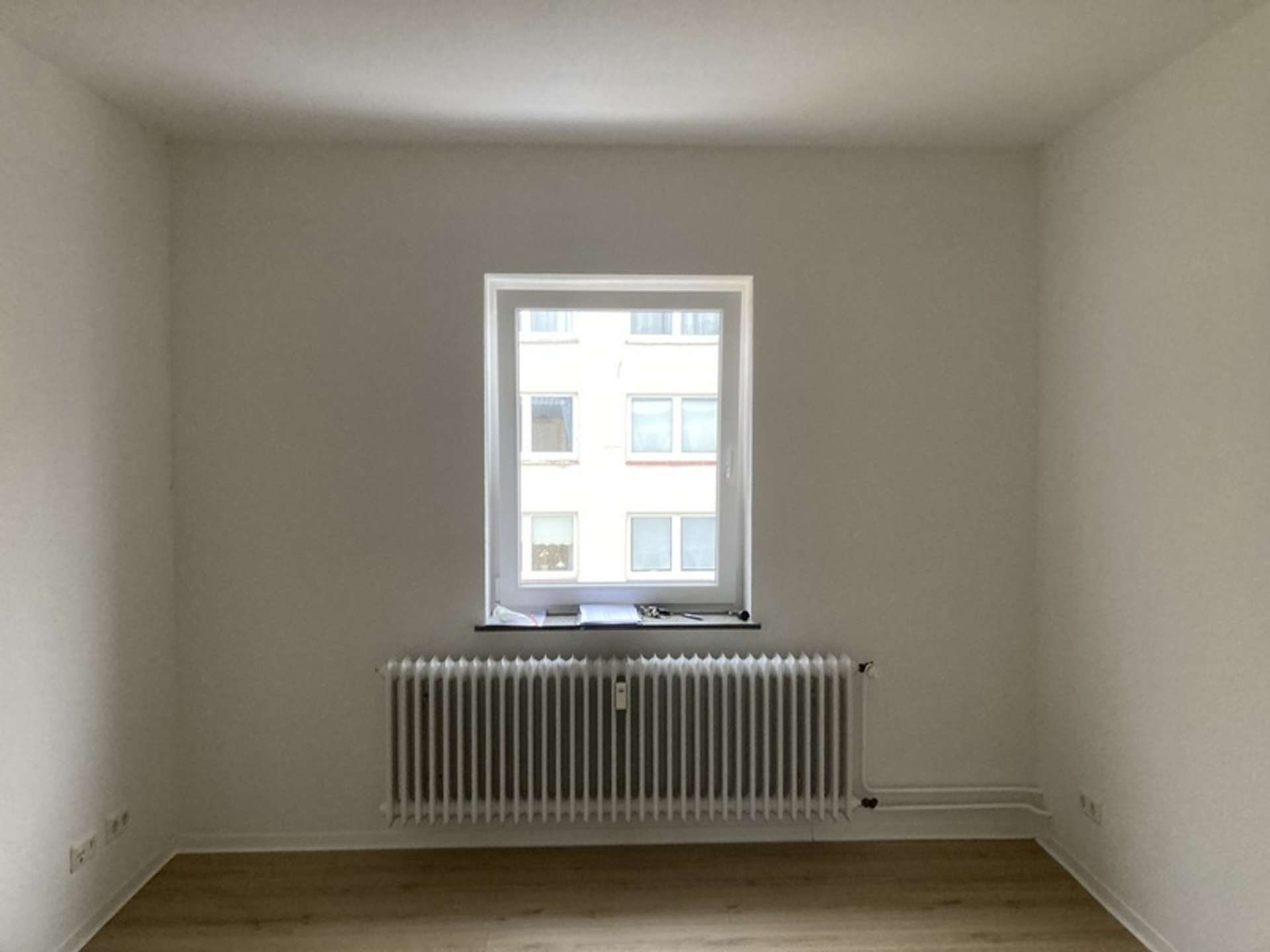 Nette Nachbarn gesucht – 2-Zimmer Wohnung zum 01.03!, Wörther Str. 4, 27570 Bremerhaven, Etagenwohnung