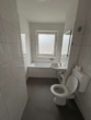 Badezimmer 2 - Familienfreundliche 4‑Zimmer‑Wohnung mit 2 Tageslichtbädern in attraktiver Lag zum 01.06.2026