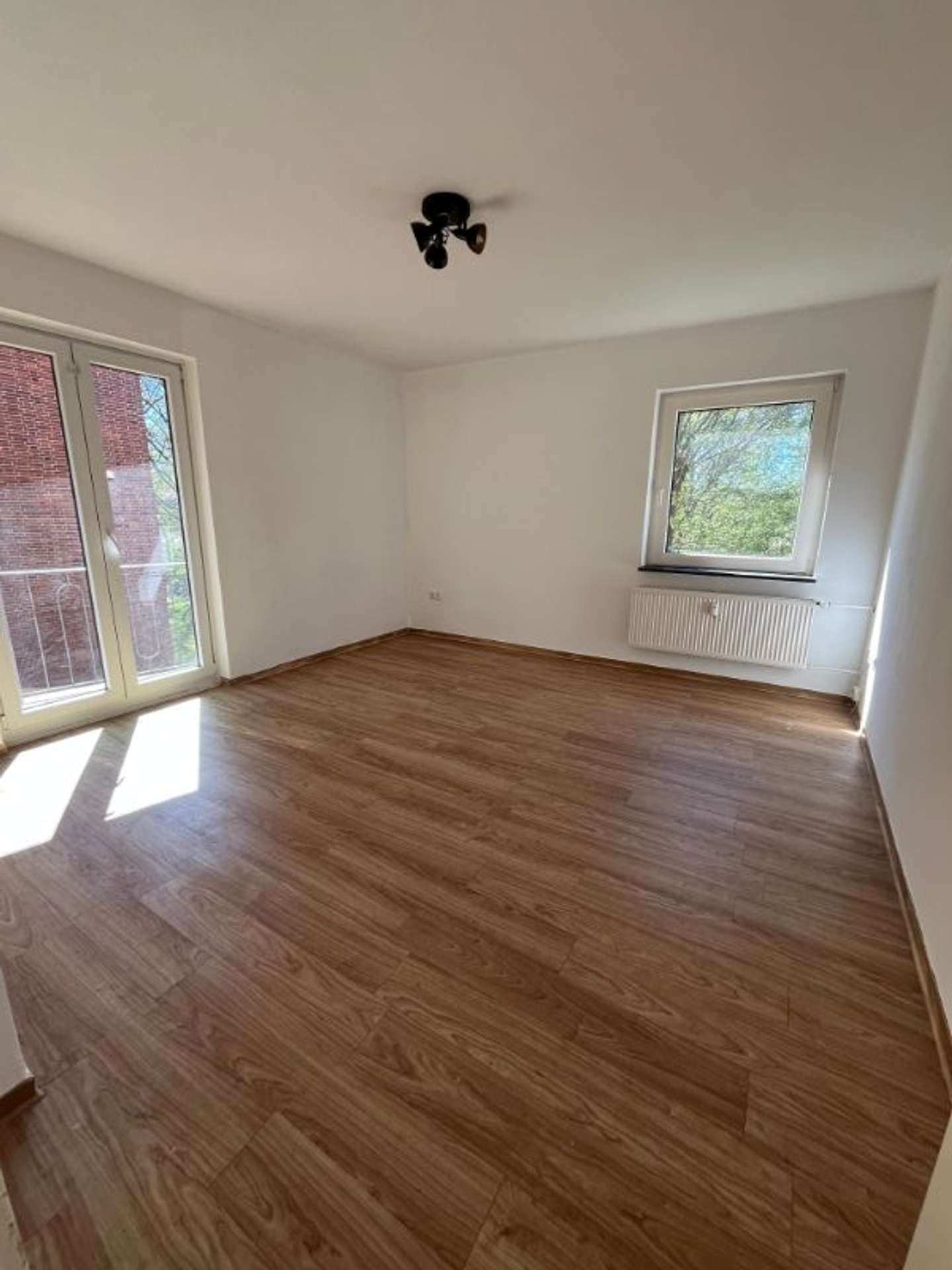 Attraktive 3-Zimmer-Wohnung im Erdgeschoss – sofort bezugsfrei, Prinzenstr. 69, 24340 Eckernförde, Erdgeschosswohnung