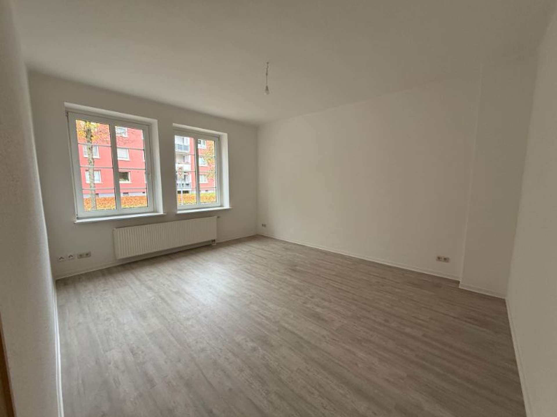Großzügige 2-Zimmer-Wohnung, Hansaring 50, 24534 Neumünster, Erdgeschosswohnung
