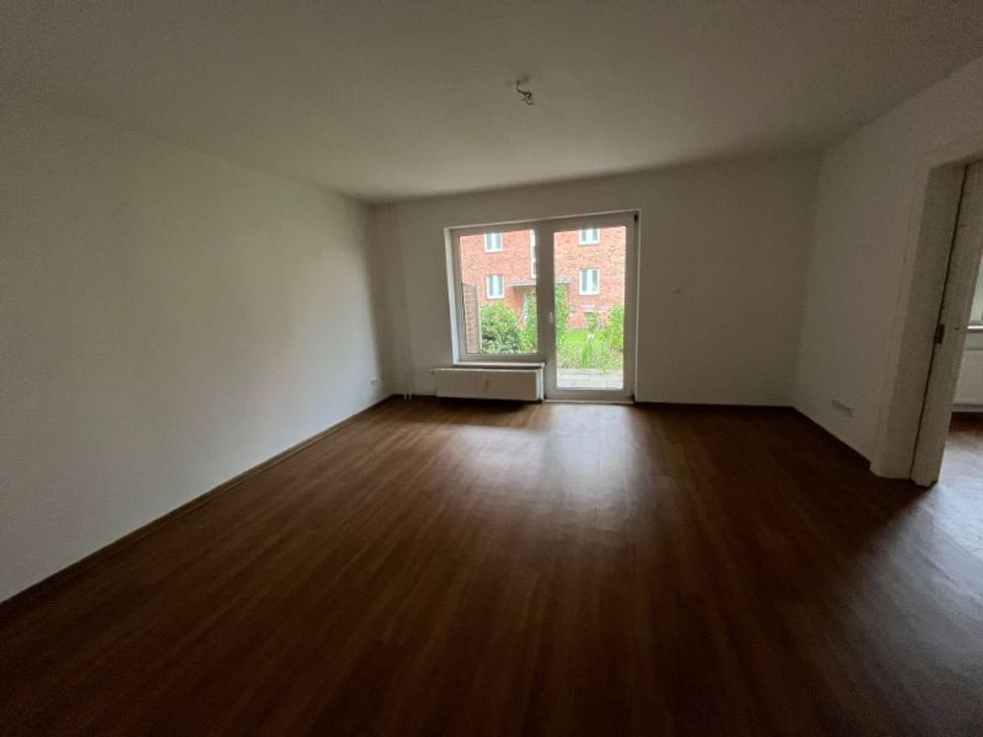3,5-Zimmer-Wohnung mit Terrasse | Nachmieter ab 01.09.2026 gesucht, Kaiserstraße 24, 24782 Büdelsdorf, Erdgeschosswohnung