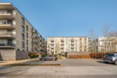 Außenansicht - Großzügige 2-Zi. Wohnung mit Balkon und Einbauküche frei ab sofort.