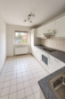 Küche - Gemütliche 2,5-Zimmer-Wohnung mit kleinem Balkon – bezugsfrei ab 01.12.2026