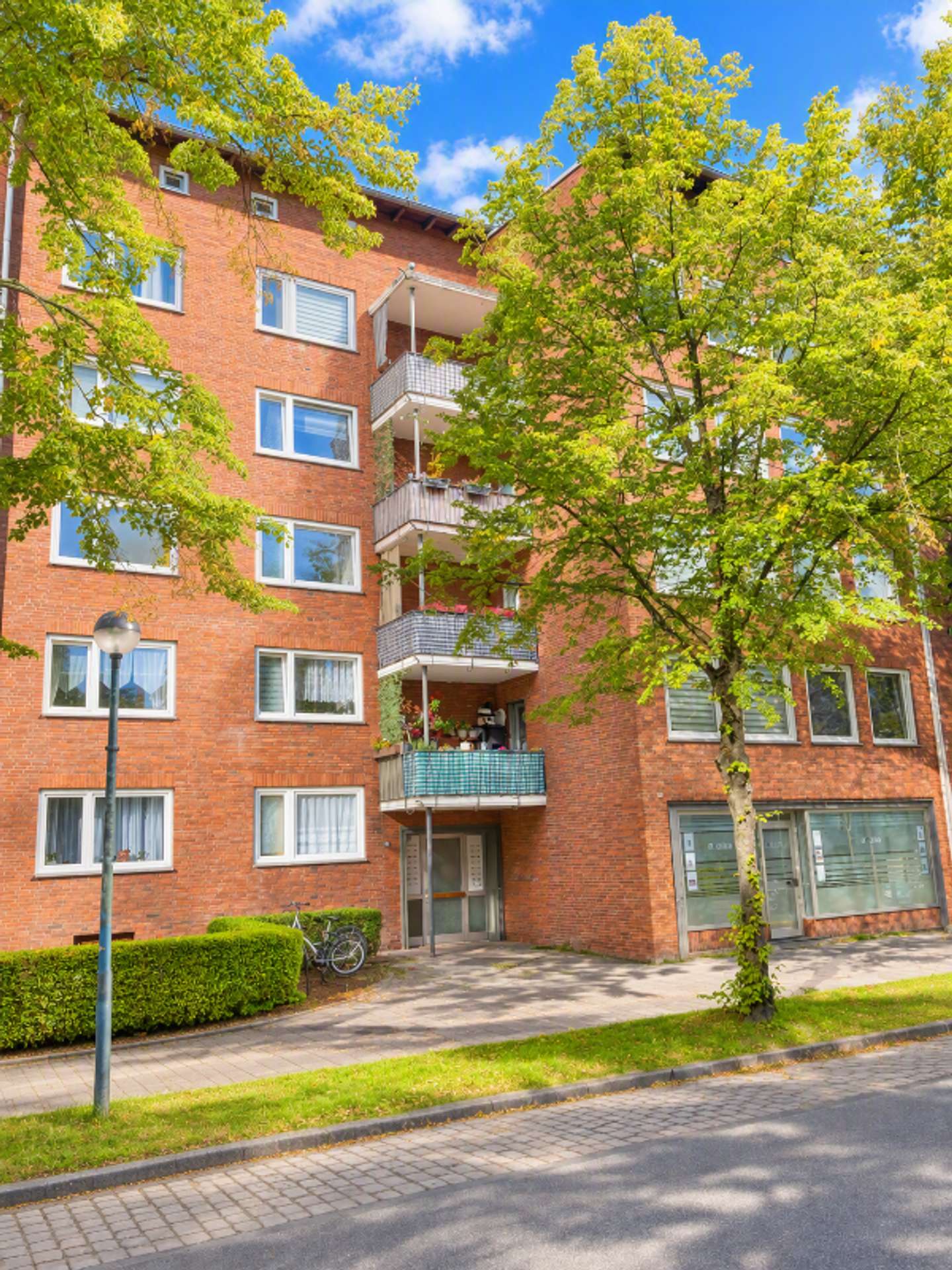 Ideal für Paare und kleine Familien – 3-Zimmer Wohnung zum 01.12!, Friedrich-Ebert-Str. 38, 27570 Bremerhaven, Etagenwohnung