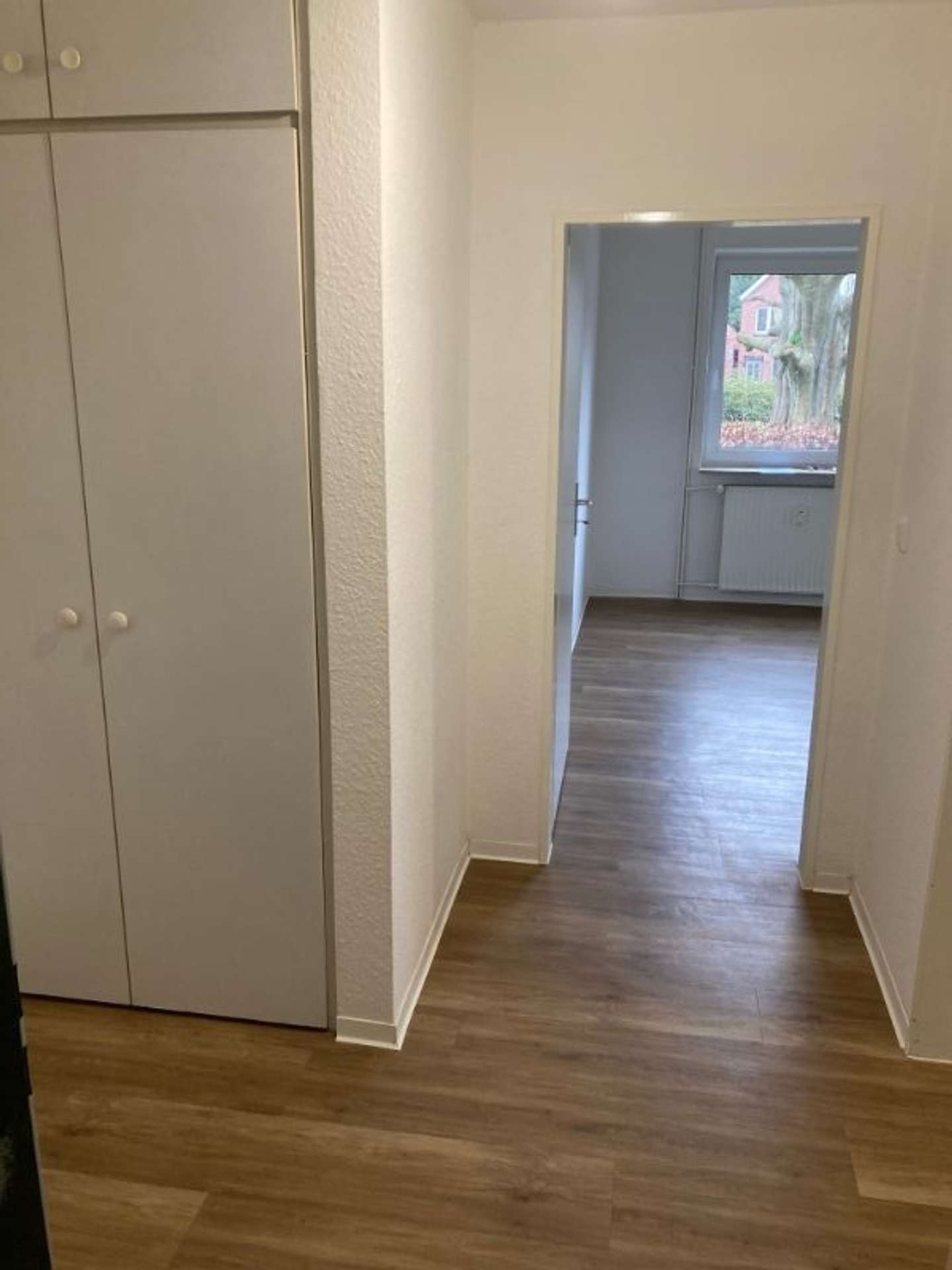 2-Zimmerwohnung mit Balkon und Dusche!, Neue Straße 42, 26826 Weener, Erdgeschosswohnung
