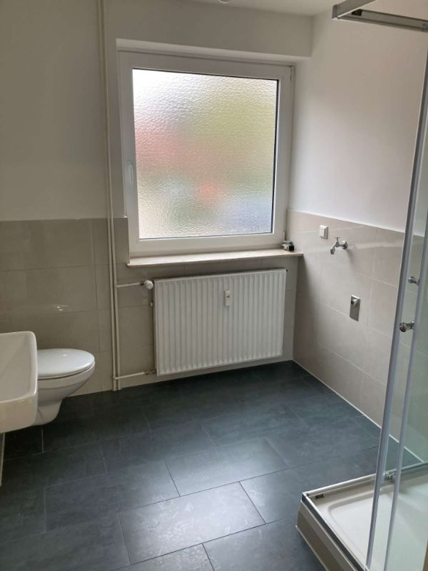 2-Zimmerwohnung mit Balkon und Dusche!, Neue Straße 42, 26826 Weener, Erdgeschosswohnung