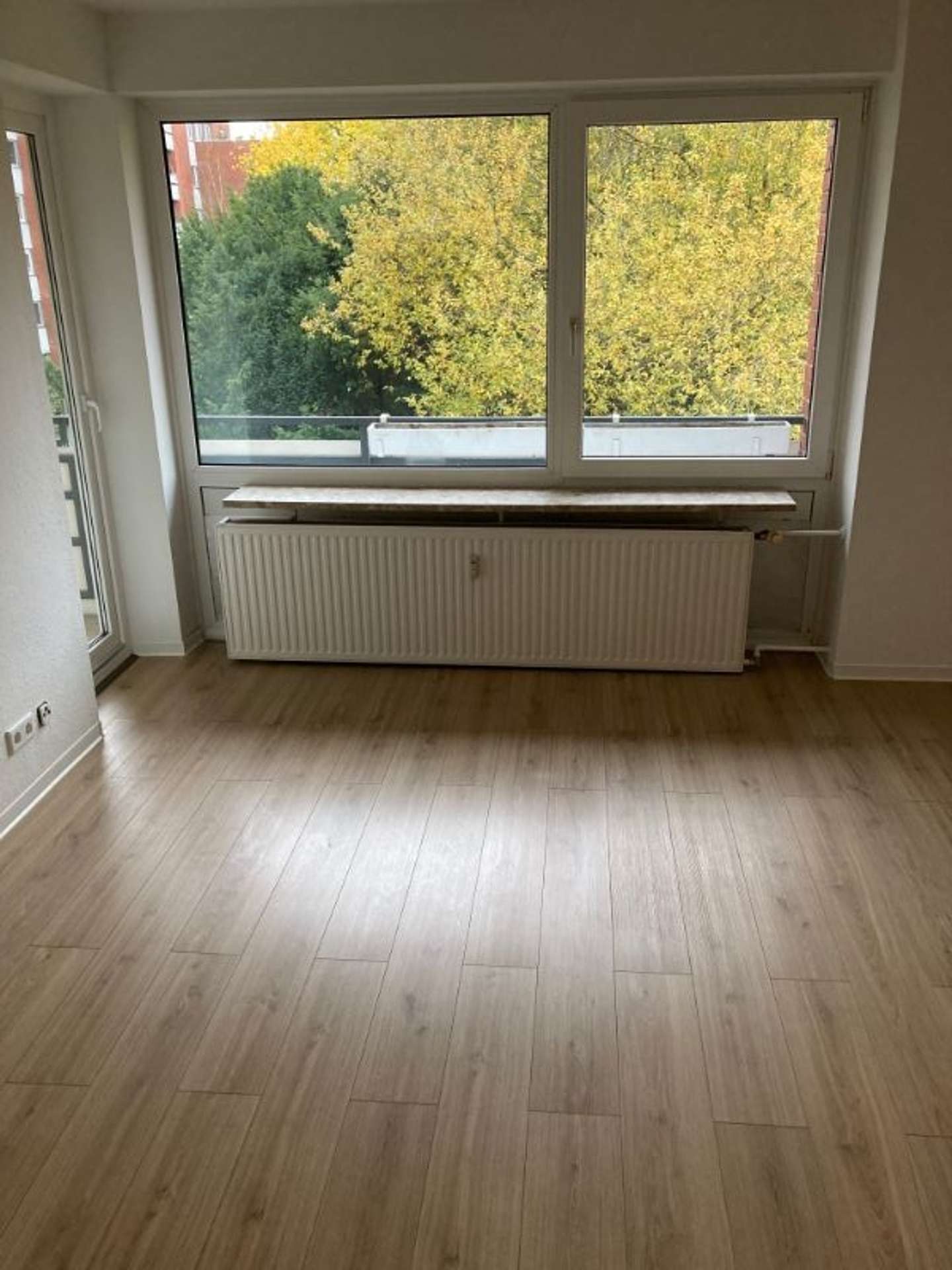 Ideal für kleine Familien – 3-Zimmer Wohnung zum 01.12!, Rheinstr. 82, 27570 Bremerhaven, Etagenwohnung