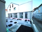 Hausansicht - Erstbezug – Moderne, funktionale 1-Zi-LOFT-Wohnung im EG mit kleinem Gartenanteil