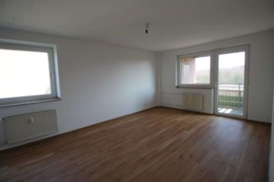 Singles und Pärchen aufgepasst – 2-Zimmerwohnung mit Balkon in Duisburg-Mündelheim, Im Bonnefeld 6, 47259 Duisburg, Etagenwohnung