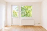 Wohnzimmer - Umzug gefällig? – 2-Zimmer Wohnung ab sofort!