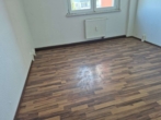 Foto - 3-Kaltmieten frei! Renovierungsbedürftige Wohnung ab sofort frei