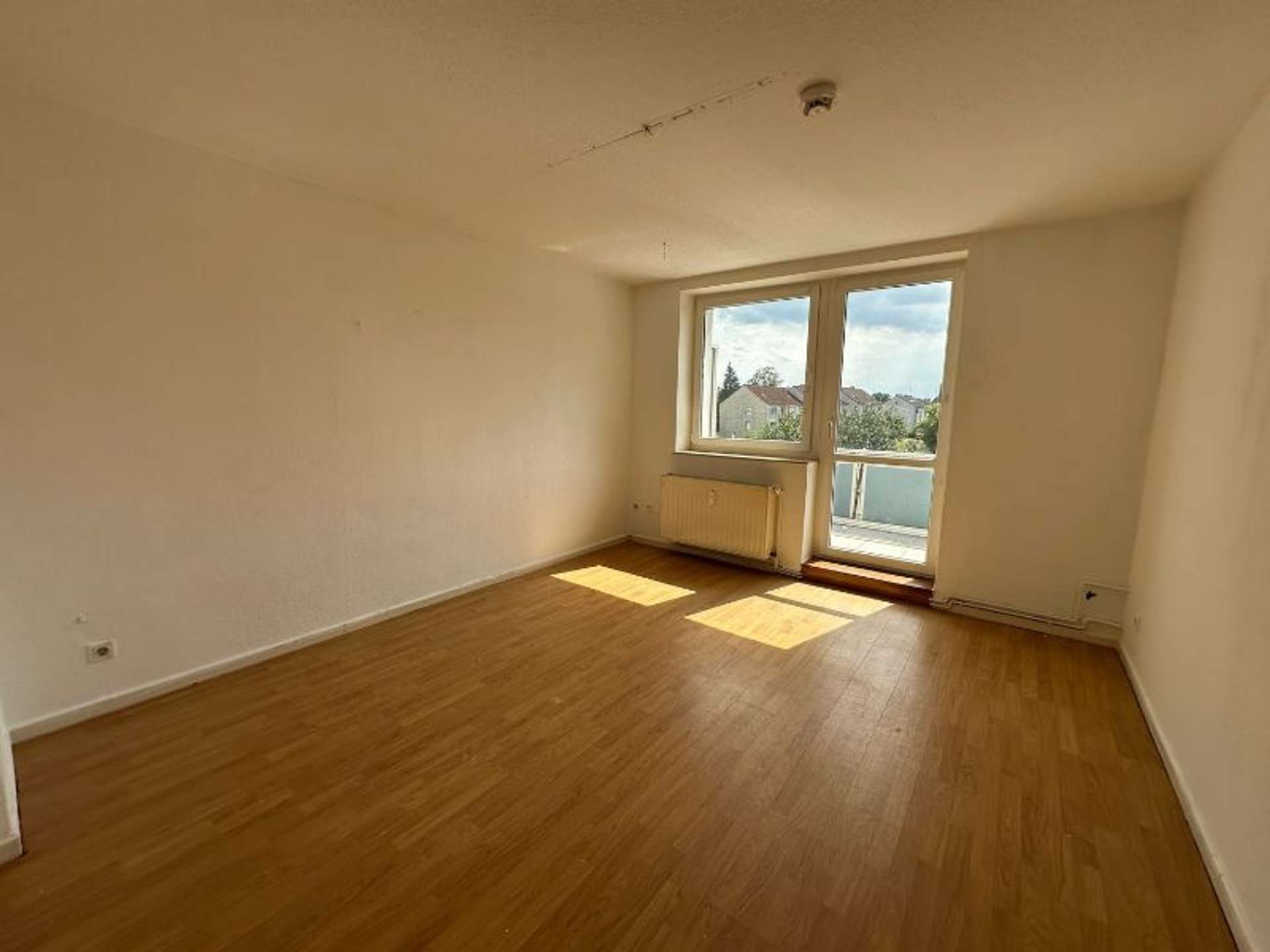 1 Kaltmiete geschenkt! Renovierungsbedürftige 3-Zimmer Whg. in Uelzen, Eichendorffstraße 25, 29525 Uelzen, Etagenwohnung