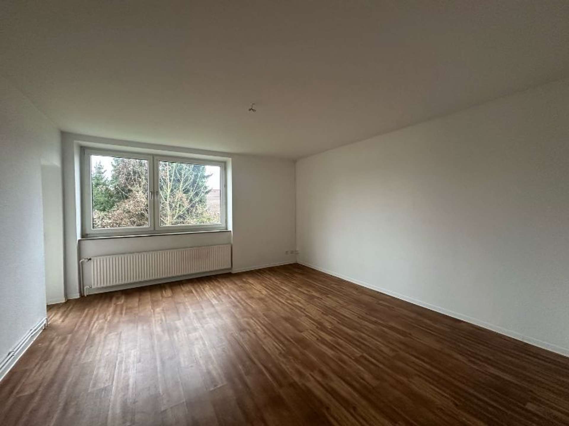 Schöne helle 3-Zimmer Wohnung in Hameln, Friedrich-List-Straße 7, 31789 Hameln, Etagenwohnung