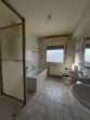 Badezimmer - Großzügiges Wohnen auf 122 m² – Attraktive 3-Zimmer-Wohnung in Dorsten