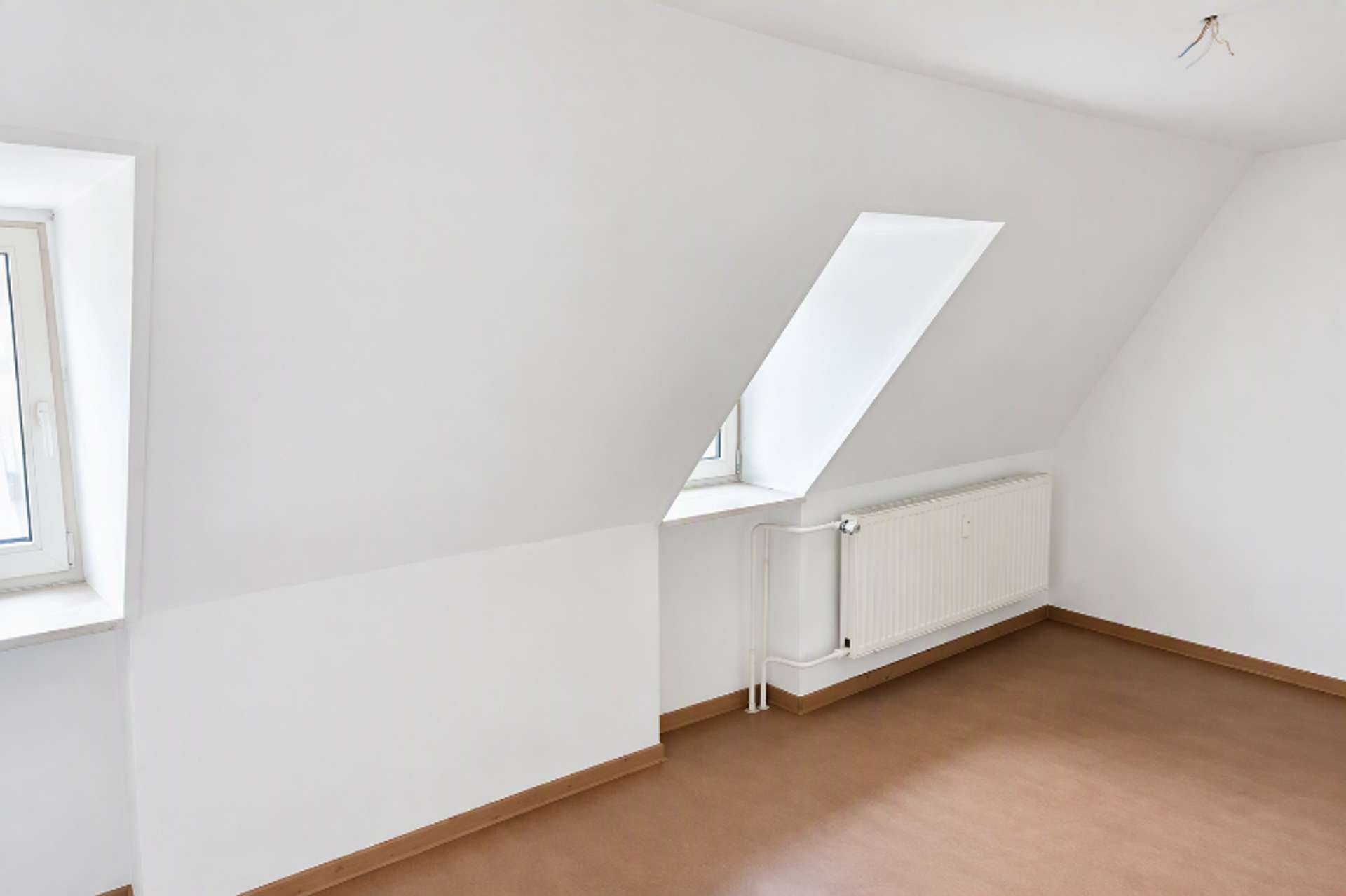 Charmante 2-Zimmer-Dachgeschosswohnung mit Wohlfühlcharakter ab 01.11.2026 zu vermieten!, Ostlandstr. 50, 24340 Eckernförde, Dachgeschosswohnung
