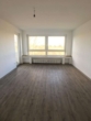 Wohnzimmer - Sehr schöne- 3-ZW mit Sonnenbalkon und EBK – Mündelheimer Höhe