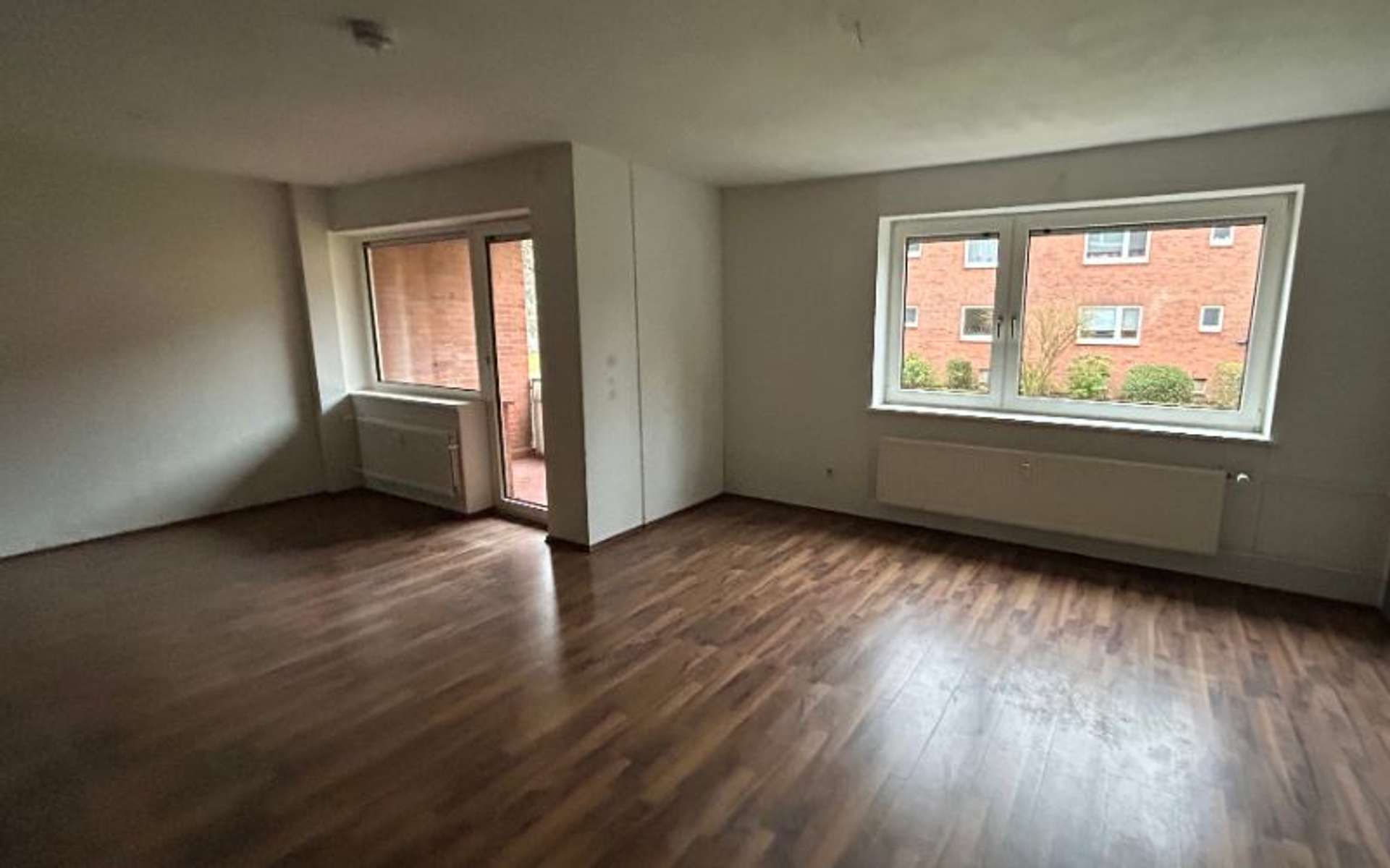 Vollständig renovierte helle 3,5 Zimmer Erdgeschosswohnung mit Balkon zum 01.04.2026!, Franz-Schubert-Hof 5, 24943 Flensburg, Erdgeschosswohnung