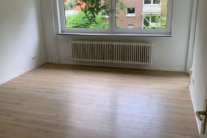 Schön geschnittene 3 Zimmerwohnung in Engelsby mit Balkon, Trögelsbyer Weg 74, 24943 Flensburg, Erdgeschosswohnung