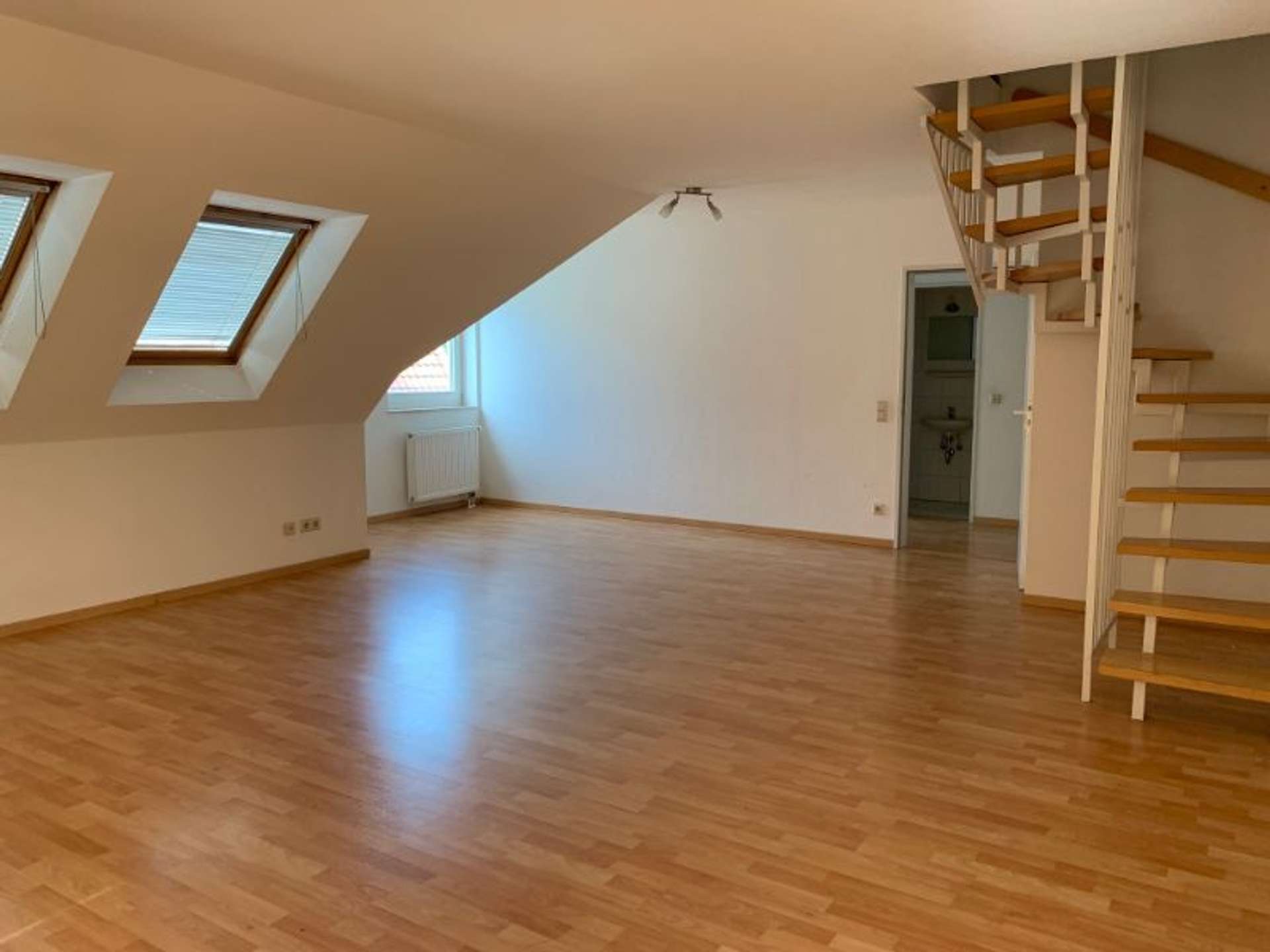 Schöne Maisonettewohnung für Paare oder Singles – Werl Innenstadt ab dem 01.07.2026, Neuer Markt 9-13, 59457 Werl, Etagenwohnung