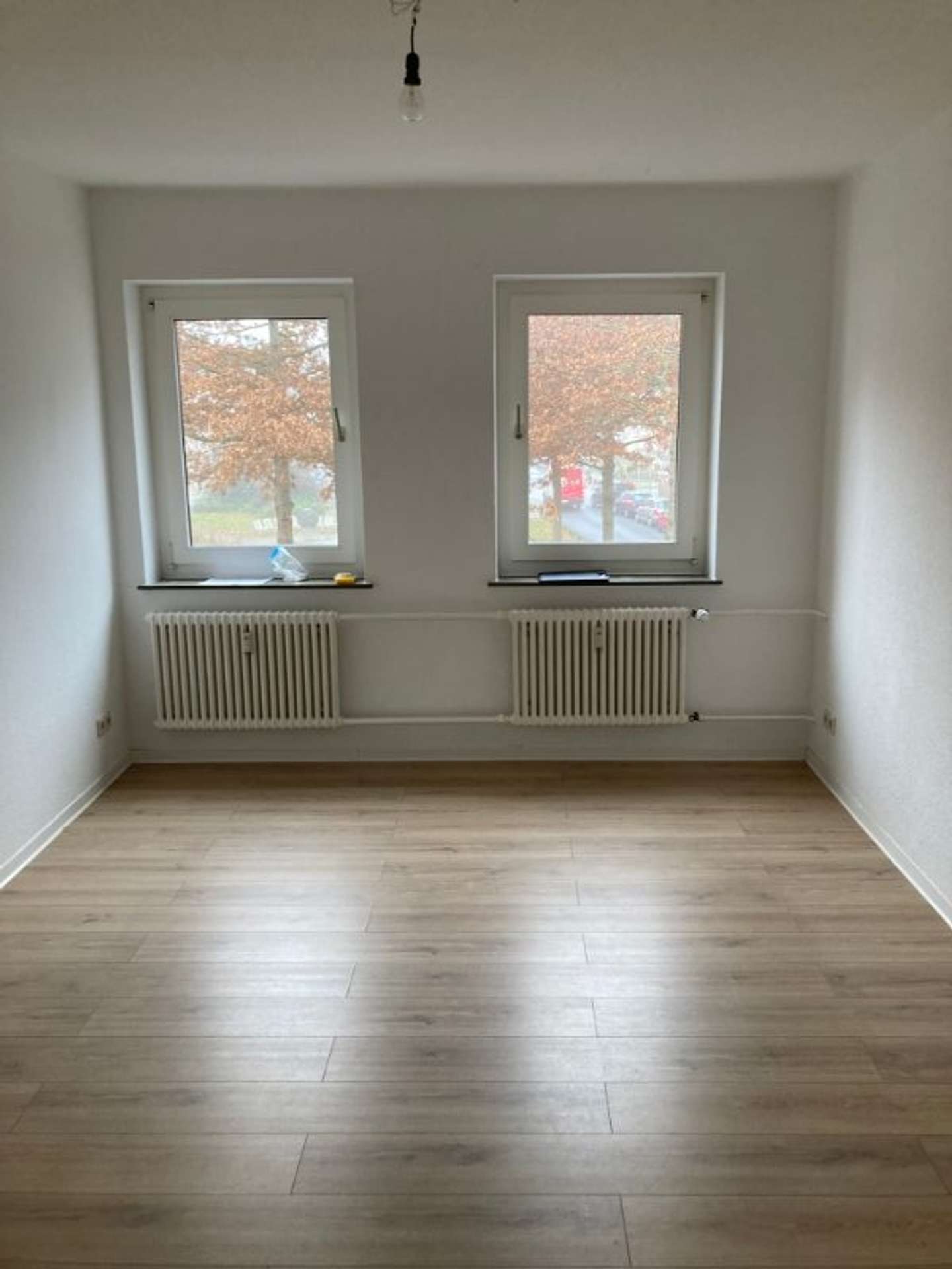 Freundliche Nachbarn gesucht – 2-Zimmer Wohnun zum 16.12!, Yorckstr. 4, 27570 Bremerhaven, Etagenwohnung