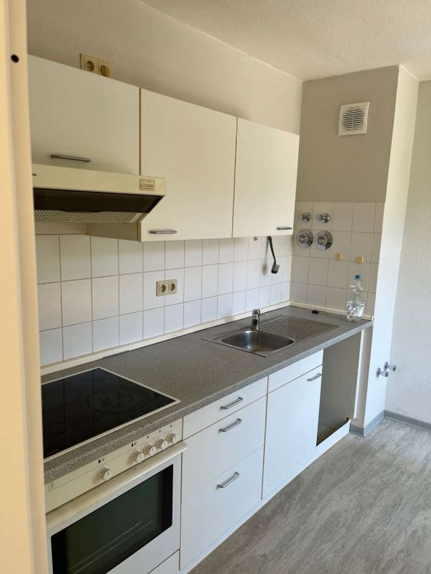 Barrierefreies Wohnen leicht gemacht – Aufzug vorhanden, Medusastraße 25, 24143 Kiel, Etagenwohnung