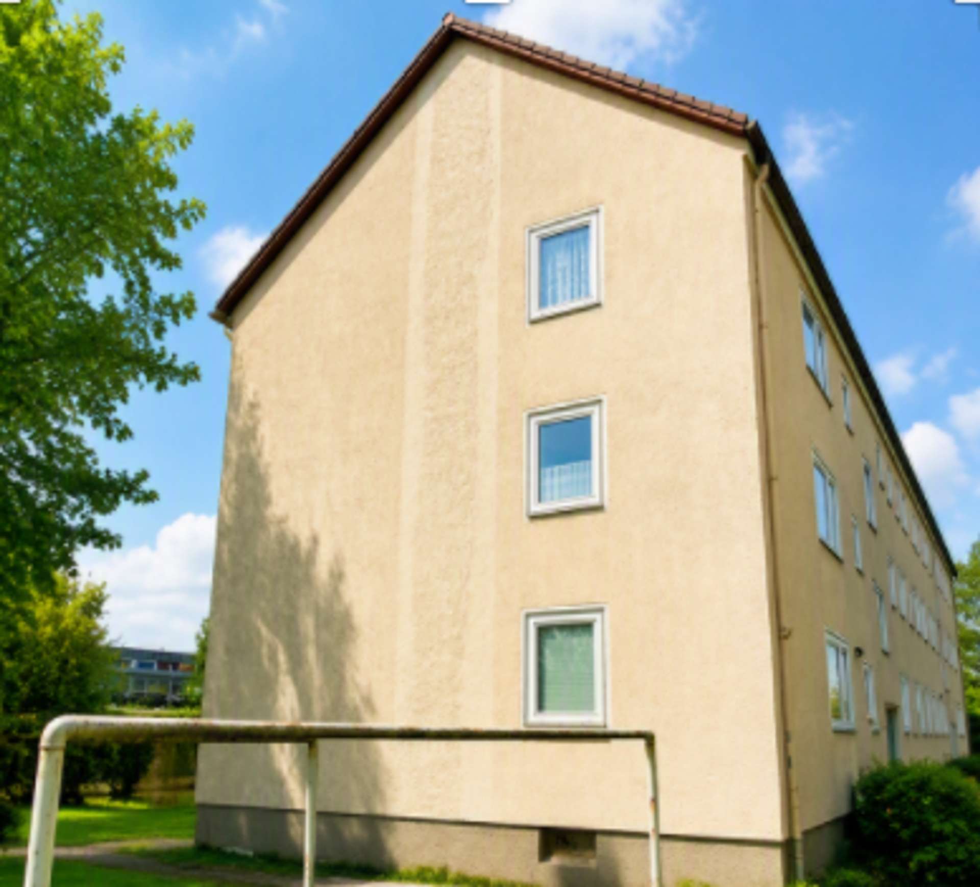 Ideal für Familien – 4-Zimmer Wohnung zum 16.10!, Friedhofstr. 36, 27576 Bremerhaven, Etagenwohnung