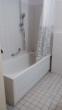 Badezimmer - Schöne 2-Zimmer-Wohnung (WBS für mind. 59 m² erforderlich)