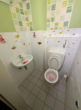 Gäste-WC - Schöne 4-Zimmer-Wohnung mit Balkon (WBS erforderlich)