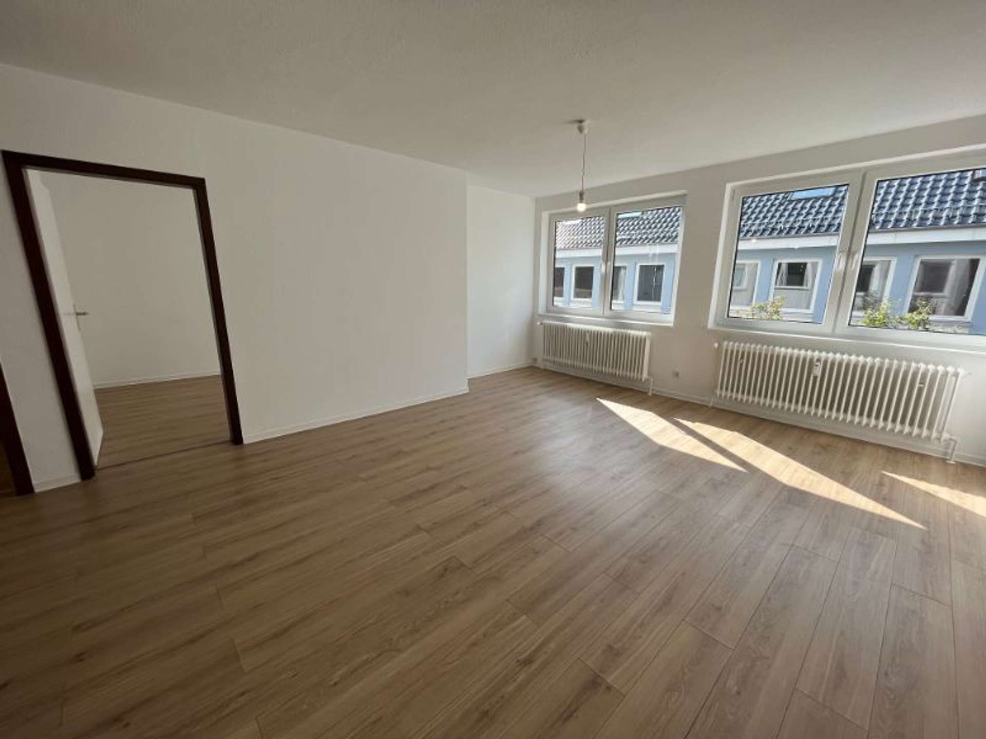 Nachmieter gesucht * Im Herzen von Schleswig! Atypische 3-Zimmer-Wohnung *, Stadtweg 56, 24837 Schleswig, Etagenwohnung