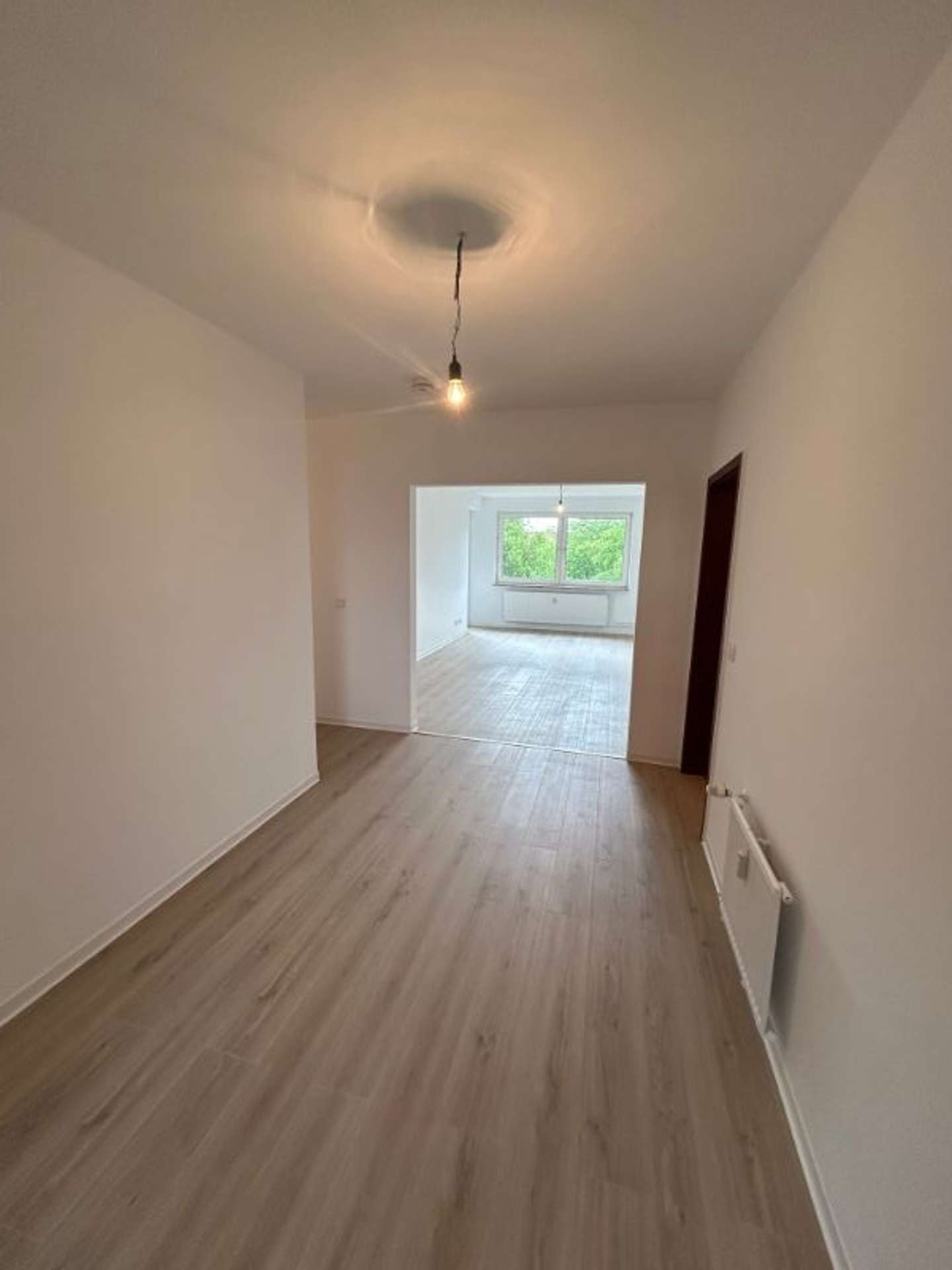 Großzügige 3-Zimmer-Wohnung mit Balkon und Gäste-WC, Mühlenhof 10, 24534 Neumünster, Etagenwohnung