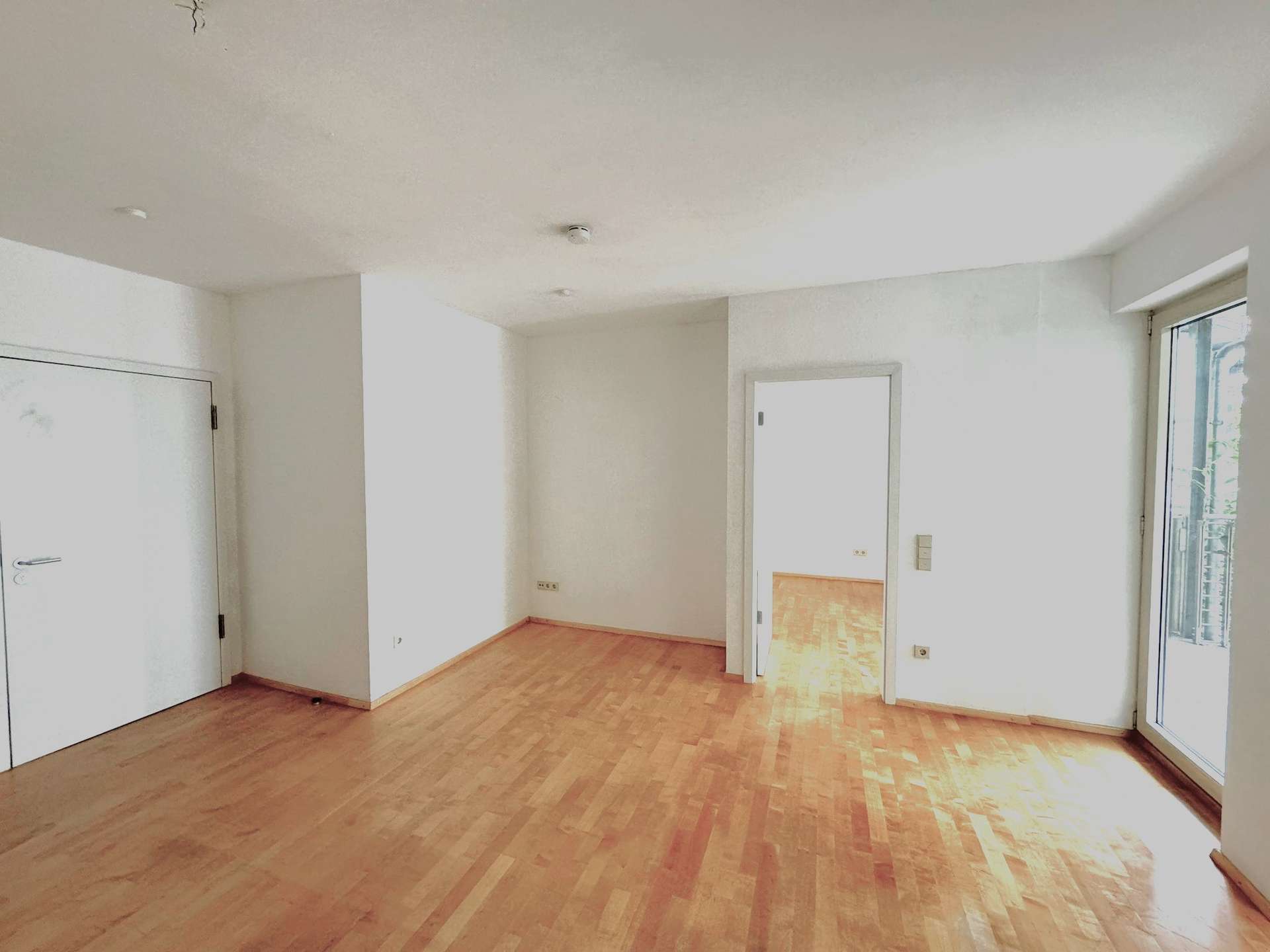 !!! Tolle 2-Zimmer-Wohnung im Zentrum !!!, Schottstraße 2, 55116 Mainz, Etagenwohnung