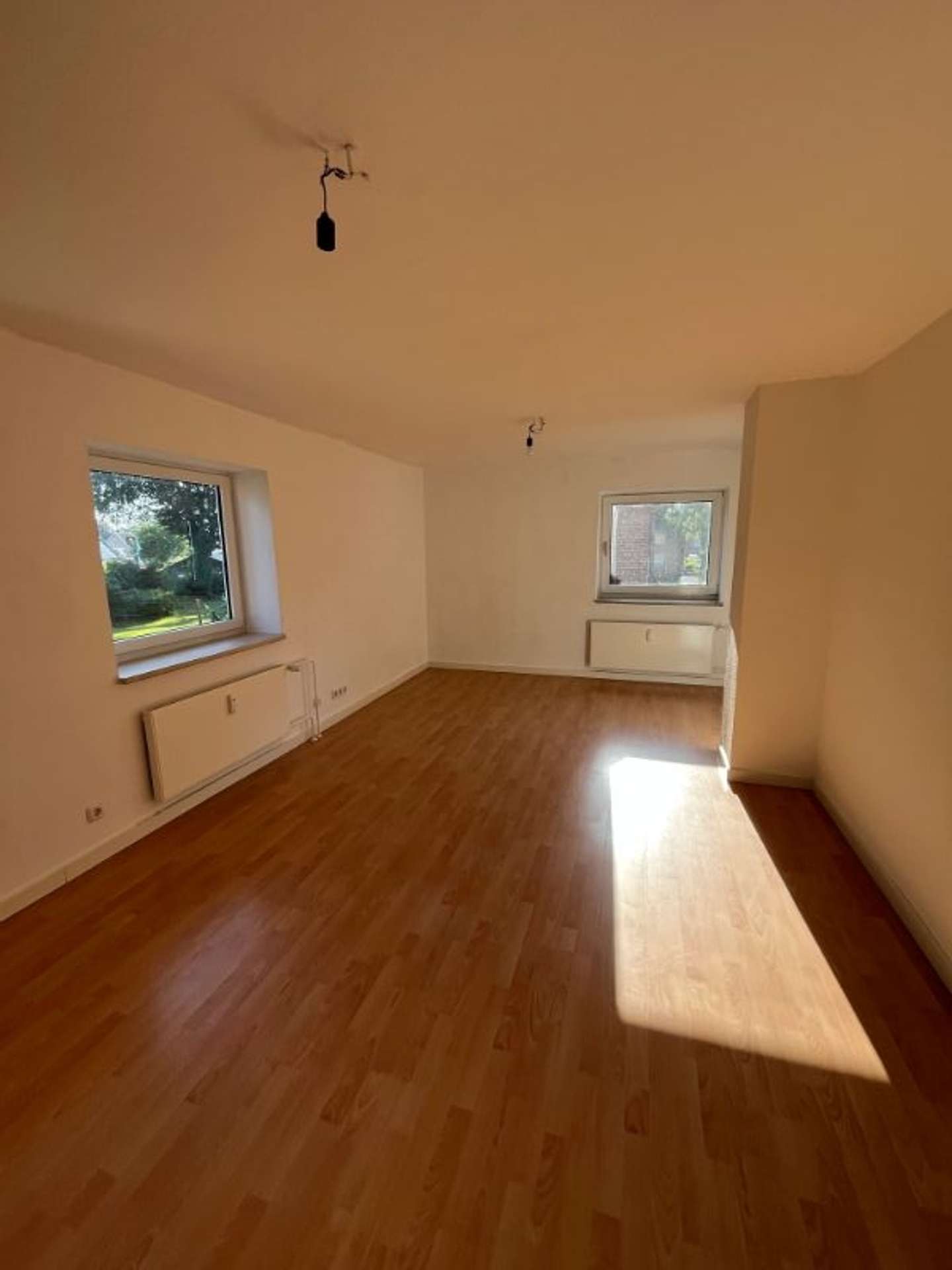 Nachmieter gesucht: 2-Zimmer-Wohnung mit Balkon und Gartennutzung ab 01.09.2026, Julius-Ahlmann-Platz 18, 24768 Rendsburg, Etagenwohnung
