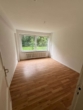 Wohnzimmer - Zentral gelegen und campusnah – 3-Zimmer-Wohnung in Kiel-Gaarden