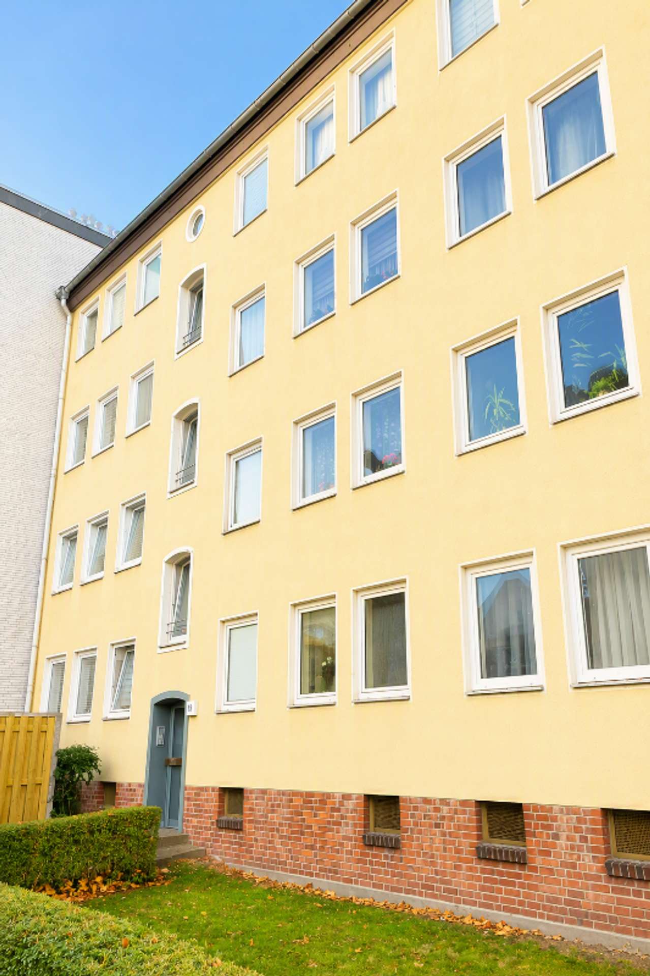 Umzug gefällig? 2- Zimmerwohnung ab sofort zu vermieten!, Rheinstr. 39, 27570 Bremerhaven, Etagenwohnung
