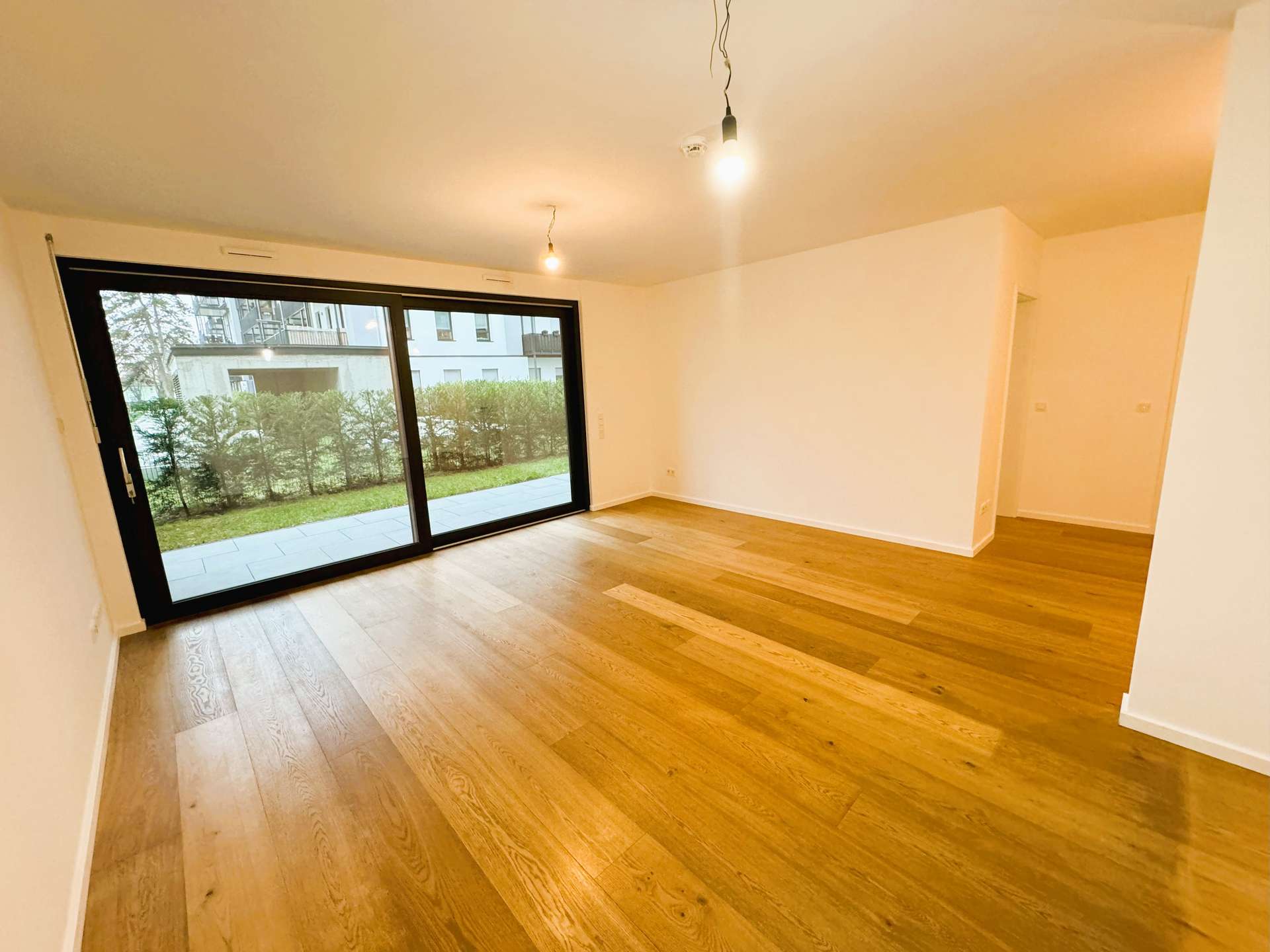 !!! Unikat am See – Wunderschöne Neubau-Wohnung mit Garten – PROVISIONSFREI !!!, Elisabethenstraße 55, 63071 Offenbach, Erdgeschosswohnung