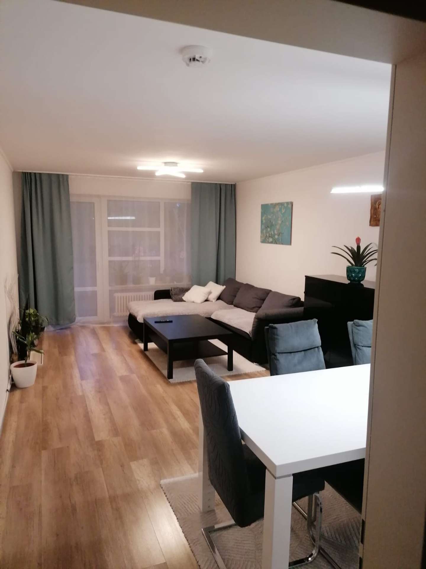 !!! Schöne 4-Zimmer-Wohnung mit Balkon !!! WBS für 100 m² erforderlich !!!, Am Krankenhaus 22, 67550 Worms-Herrnsheim, Etagenwohnung