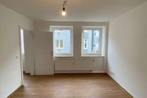 Ihr neues zu Hause – sehr schöne 2-Zimmerwohnung in Wichlinghausen, Elbersstraße 35, 42277 Wuppertal, Etagenwohnung