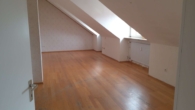 Wohnzimmer - Schöne 2-Zimmerwohnung zu vermieten! (WBS erforderlich)